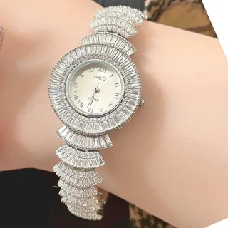 ساعت نقره مدل آریا